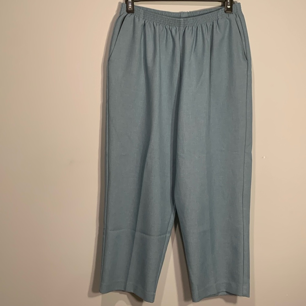 Alfred Dunner light teal blue elastic waist pants 20W inseam 26 inches